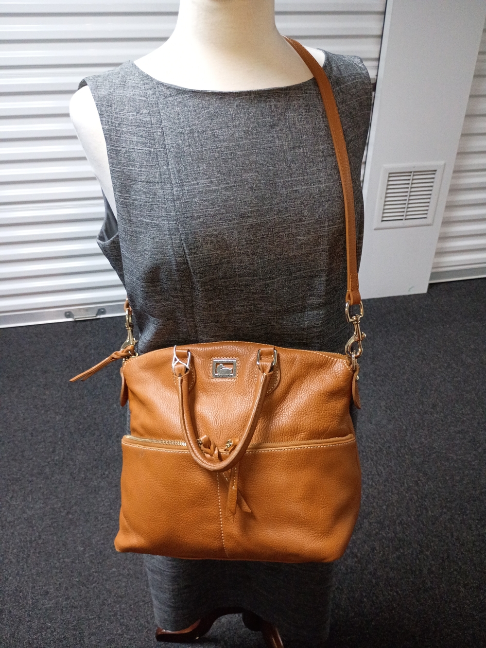 Dooney and Burke Tan Leather Tote Crossbody Bag - Brand Unknown